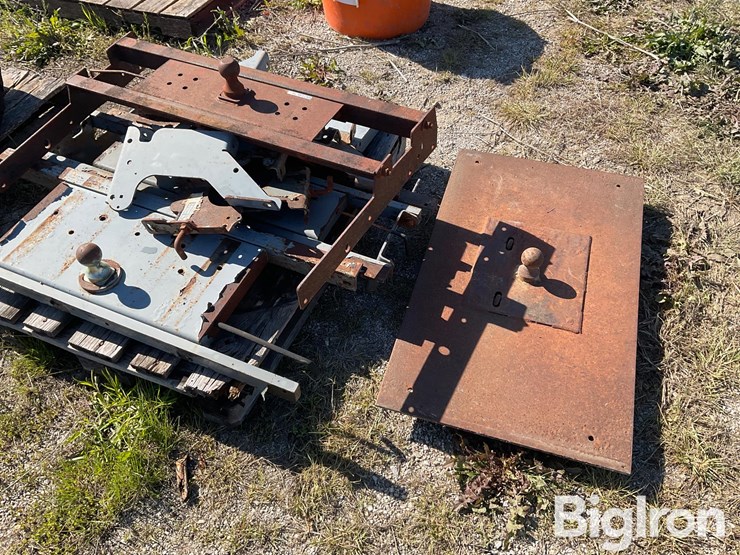 b-&-w-trailer-ball-hitches-image-3