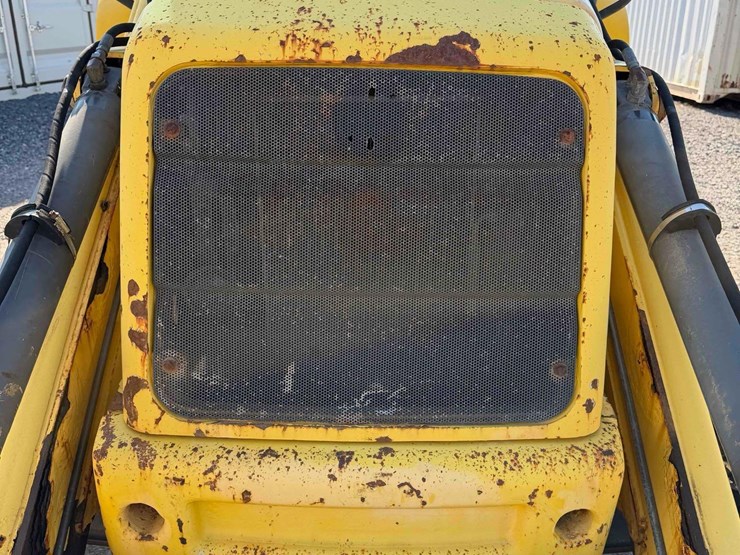 new-holland-b95lr-backhoe-image-7
