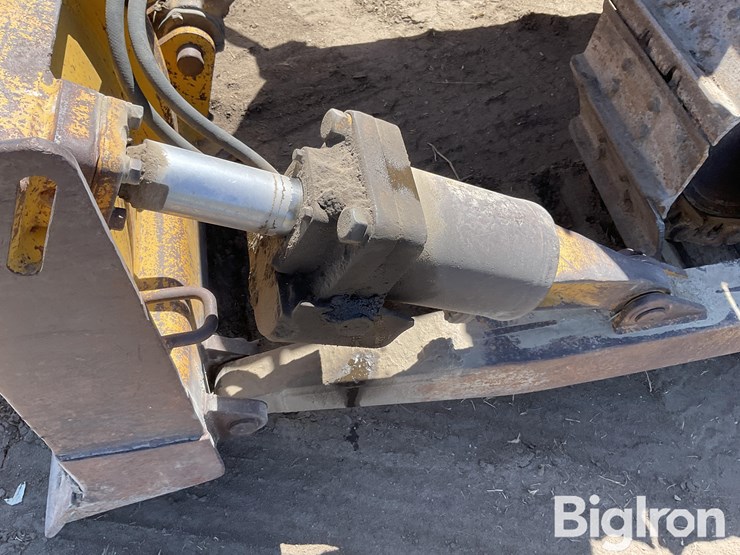 caterpillar-d6b-image-12