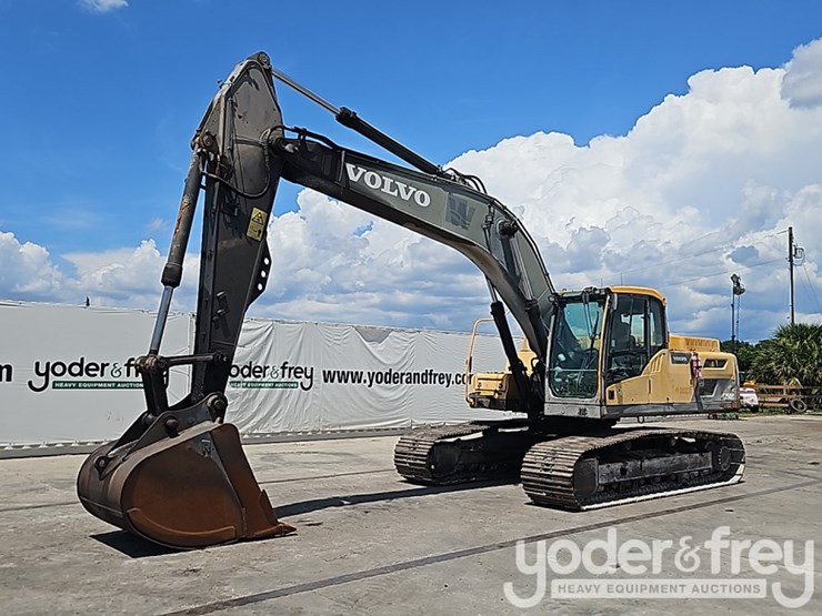 2012-volvo-ec250dl-image-1