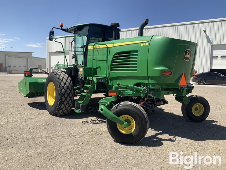 2015-john-deere-w235-image-7