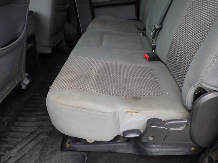 2011-ford-f550-image-28