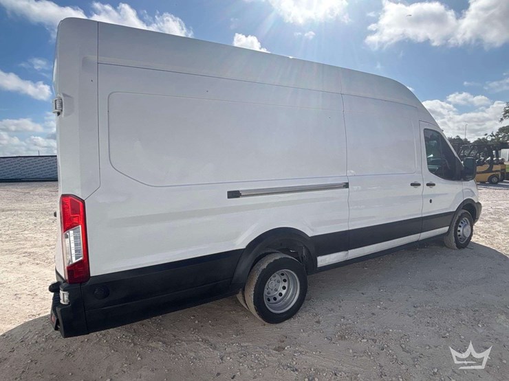 2016-ford-transit-image-3