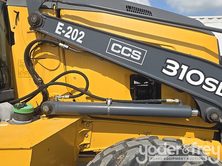 2020-deere-310sl-image-22