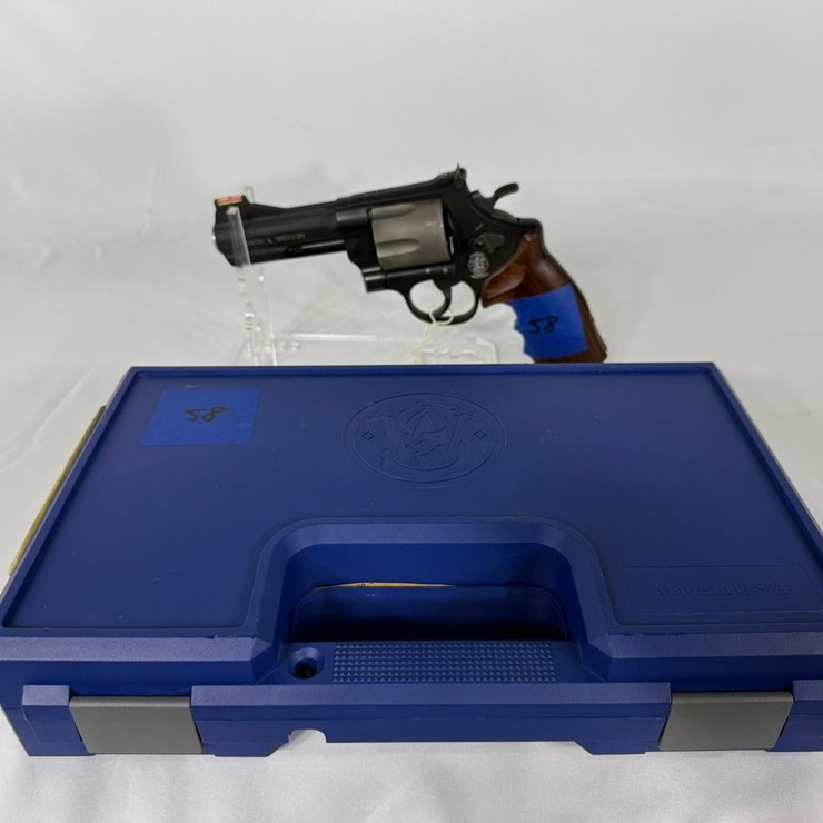 #58 • Smith & Wesson Air Lite 329 PD 44mag Revolver CHK1587