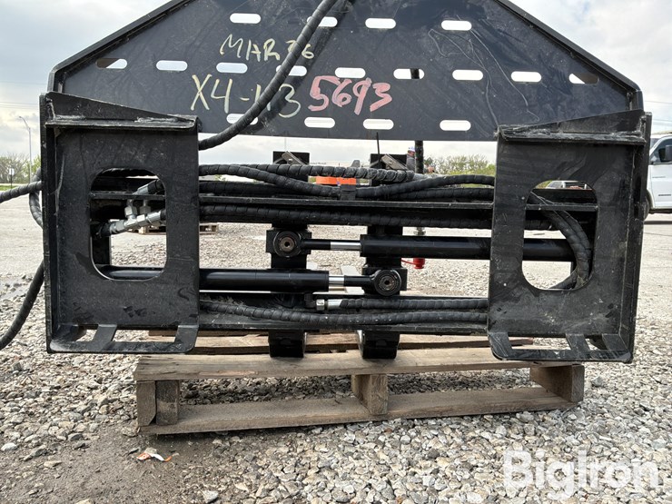 2026-massey-ferguson-730-image-19