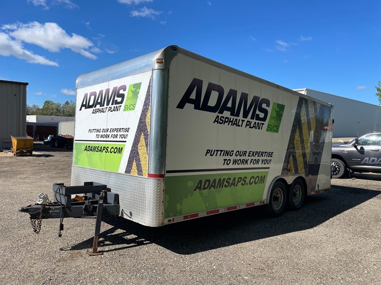 #4526-•-tandem-axle-enclosed-trailer-8'-x-20'-image-1