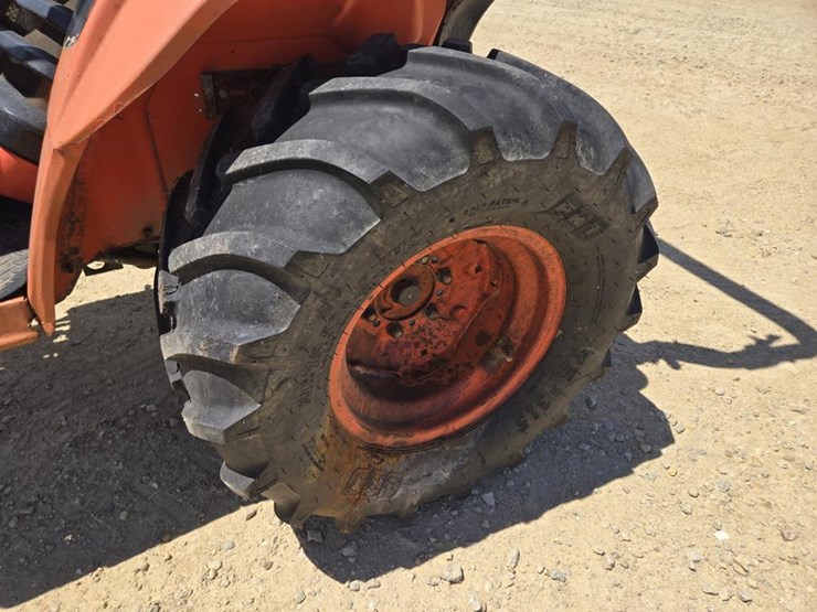 kubota-b2410-image-10