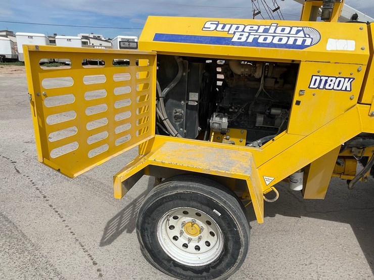 2017-superior-broom-dt80k-image-52