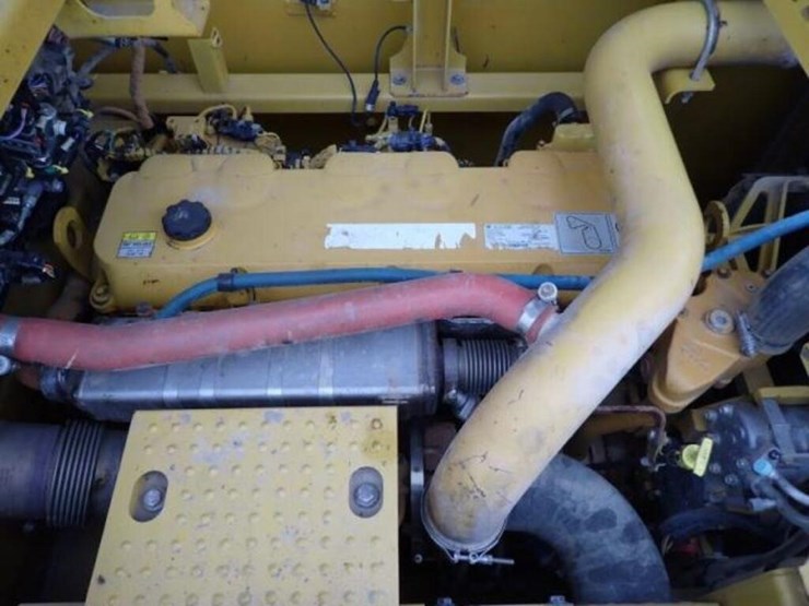 2015-caterpillar-349fl-image-72
