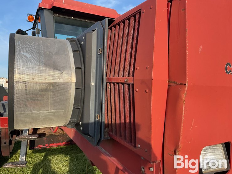 case-ih-8830-image-9
