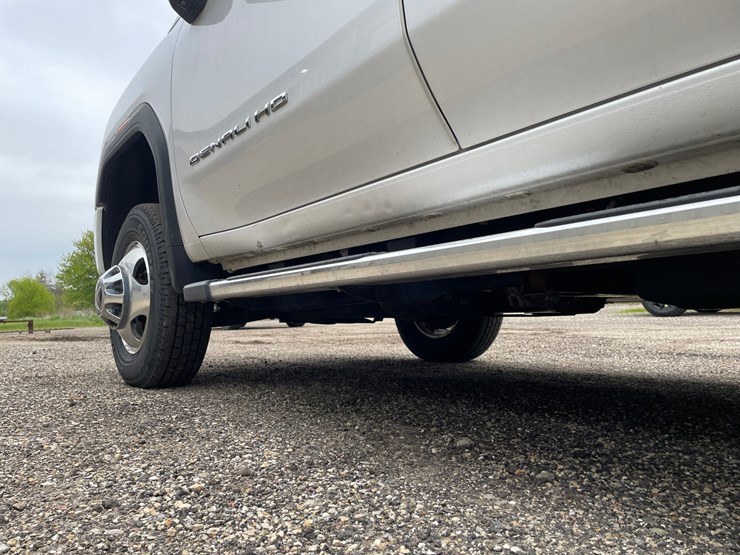 2020-gmc-3500-image-17