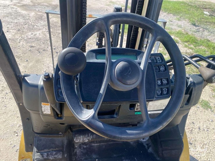 2008-yale-5000lb.-propane-forklift-image-15
