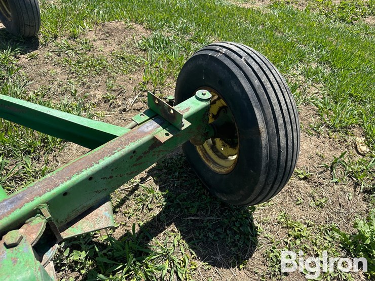 john-deere-1065-image-13
