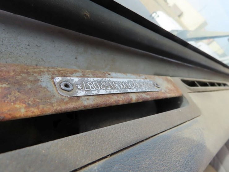 1989-jeep-wrangler-image-12