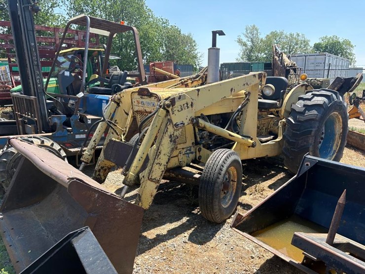 ford-tractor-image-1