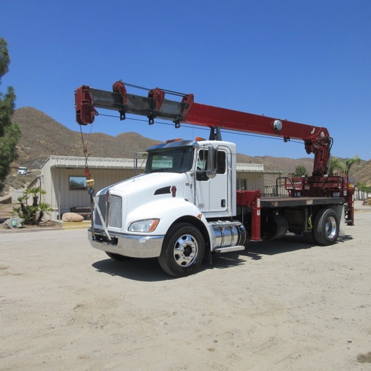 2019 KENWORTH T270