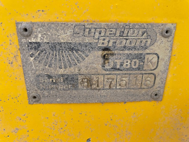 2017-superior-broom-dt80k-image-23