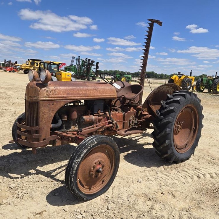 FORD 8N