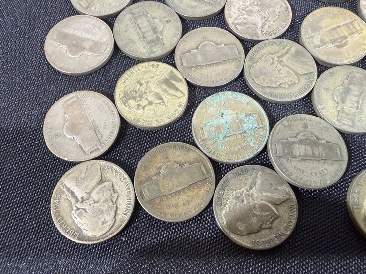 #36165-•-1942-1945-world-war-ii-silver-nickels,-35%-silver,-qty-30-image-3