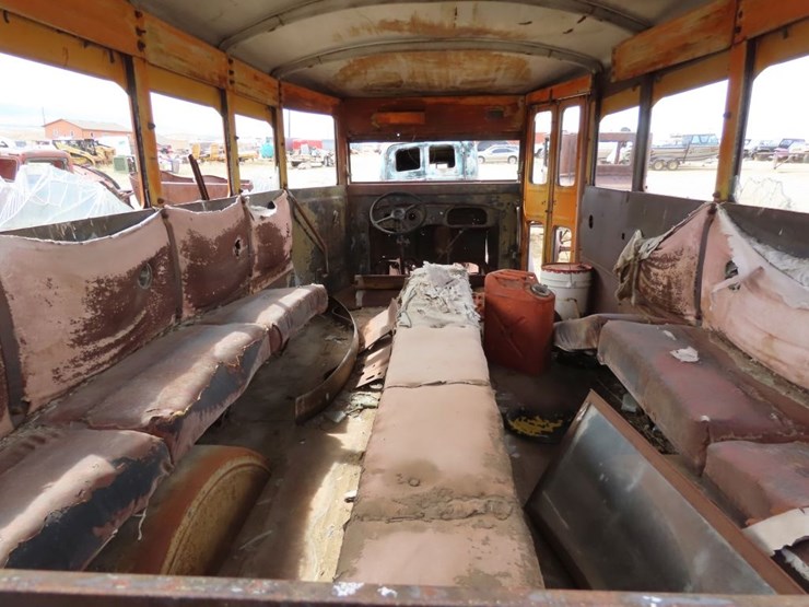 amazing-cool-1935-ford-short-school-bus-image-11