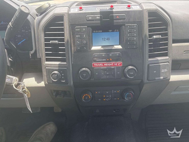 2020-ford-f550-image-10