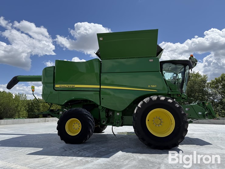 2019-john-deere-s780-image-4