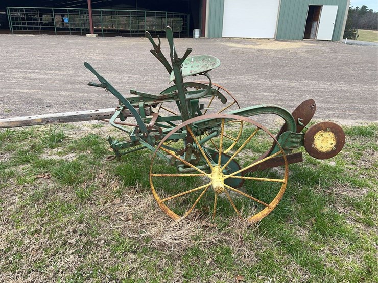 john-deere-one-bottom-plow-image-2