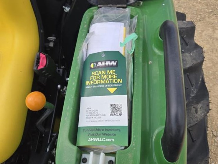 2025-john-deere-3032e-image-23