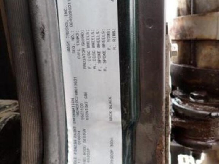 2004-mack-cv713-granite-t/a-rolloff-truck-1m2ag10c-image-10