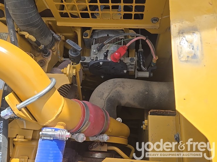 2017-caterpillar-336fl-image-47