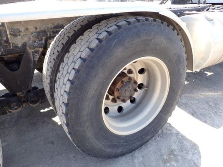 2019-kenworth-t880-image-57