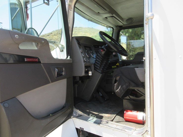 2019-kenworth-t270-image-7