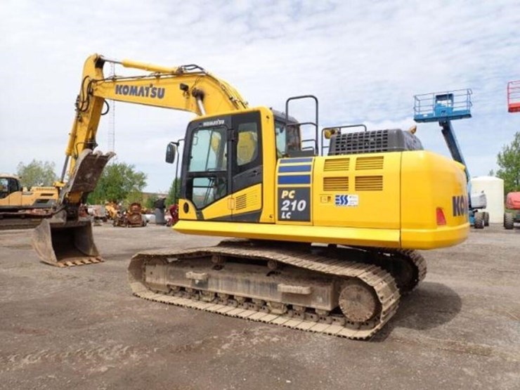 2022-komatsu-pc210-lc-11-image-6