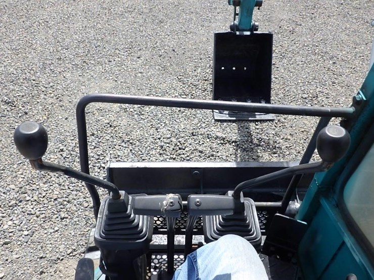 komatsu-pc50uu-1-image-36