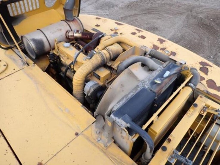 2001-deere-270-lc-image-46