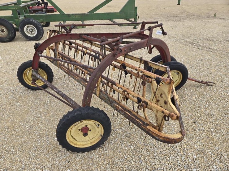 new-holland-256-image-6