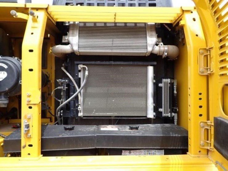 2022-komatsu-pc210-lc-11-image-67