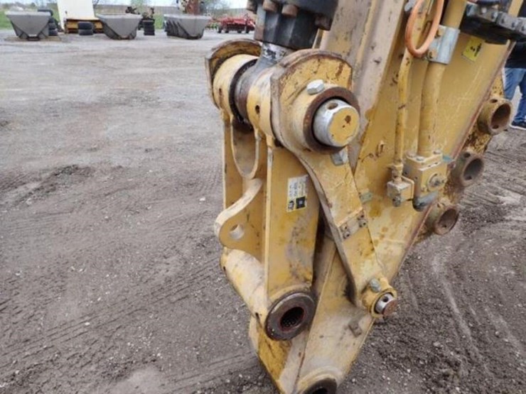 2018-caterpillar-336el-image-25