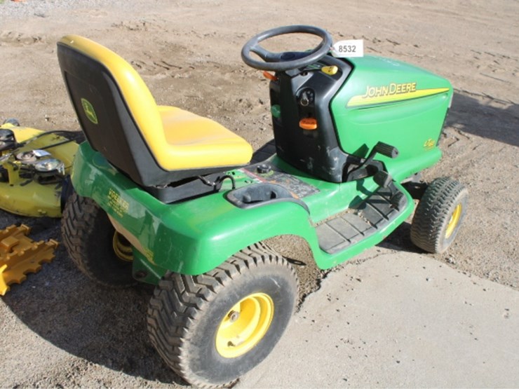 john-deere-lt160-image-4