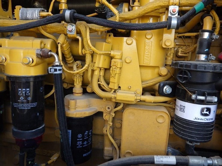 2023-john-deere-544-image-14