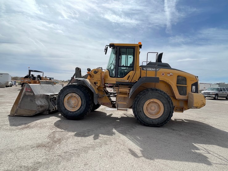 2014-volvo-l120h-image-8