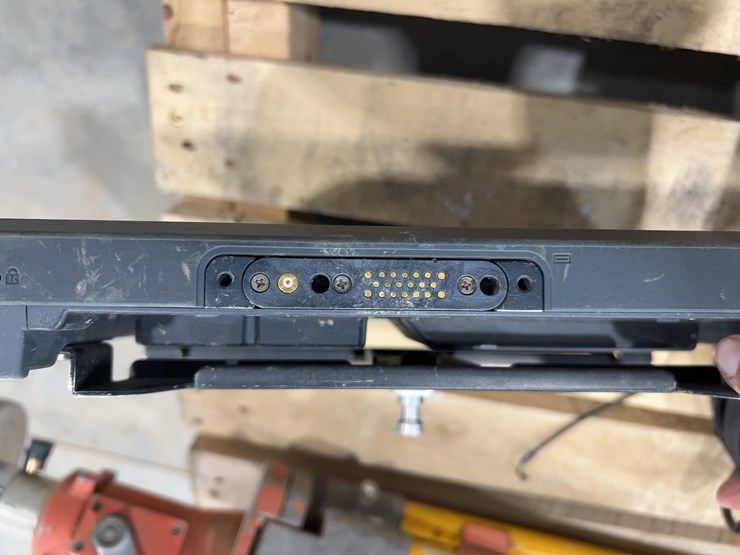 2014-trimble-s8-gps-system-image-12