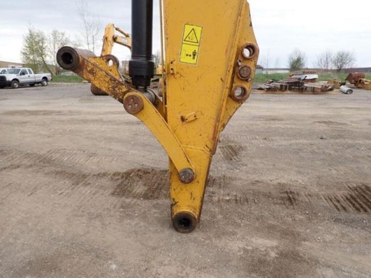 2015-caterpillar-349fl-image-19