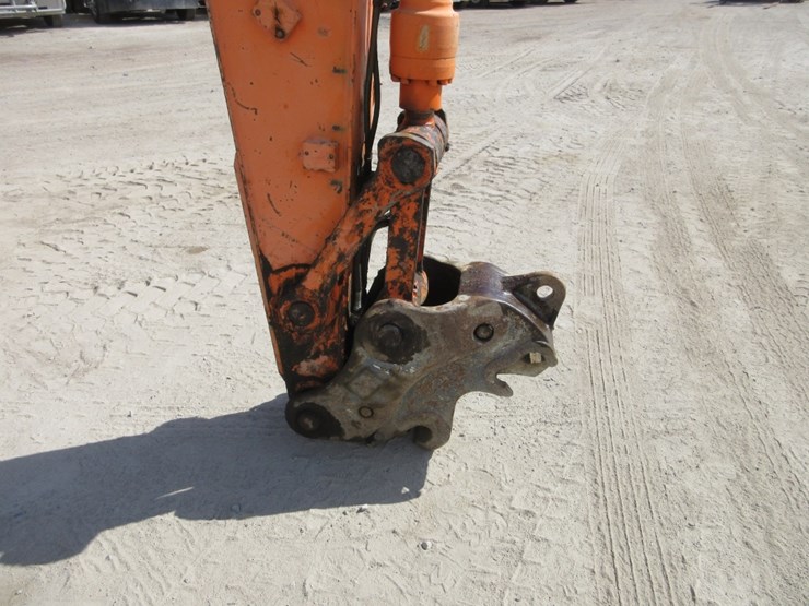 2010-doosan-dx140-lc-image-18