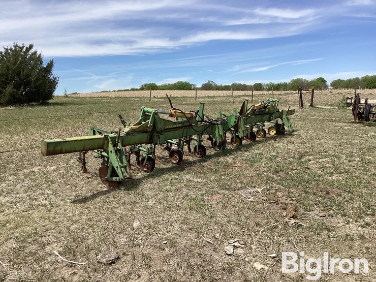 john-deere-85-image-3