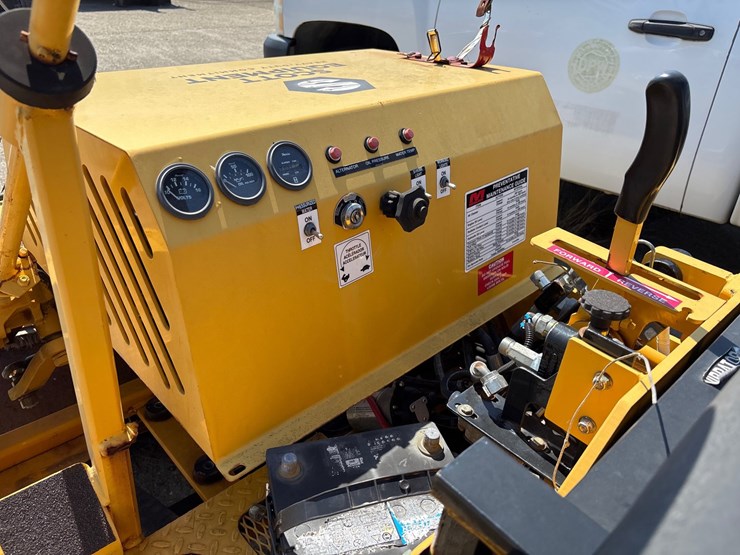 #23-•-2019-mauldin-compact-roller-image-7