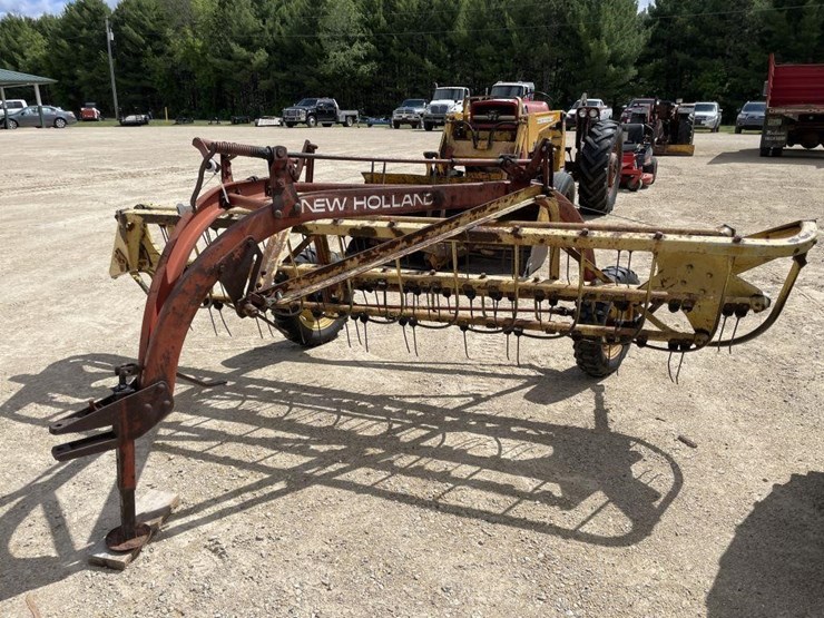 new-holland-258-image-2