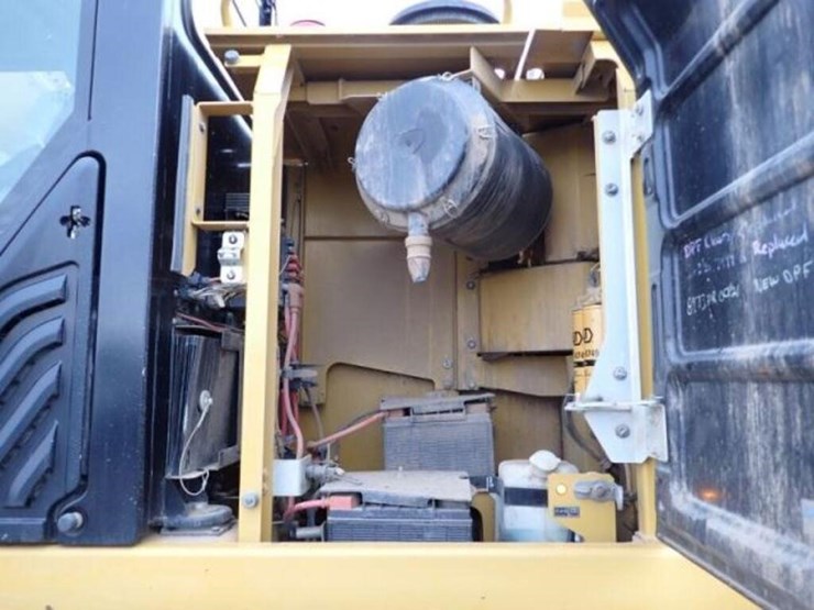 2015-caterpillar-349fl-image-61