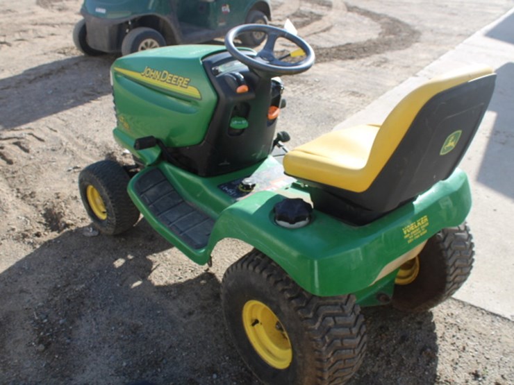 john-deere-lt160-image-3